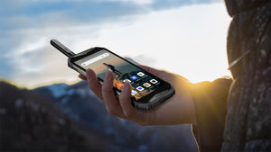 HX - Z6 Alpine 5.6 - Inch UHF DMR Smartphone Navigator Including Hema Nav | Alpine | A247 Gear