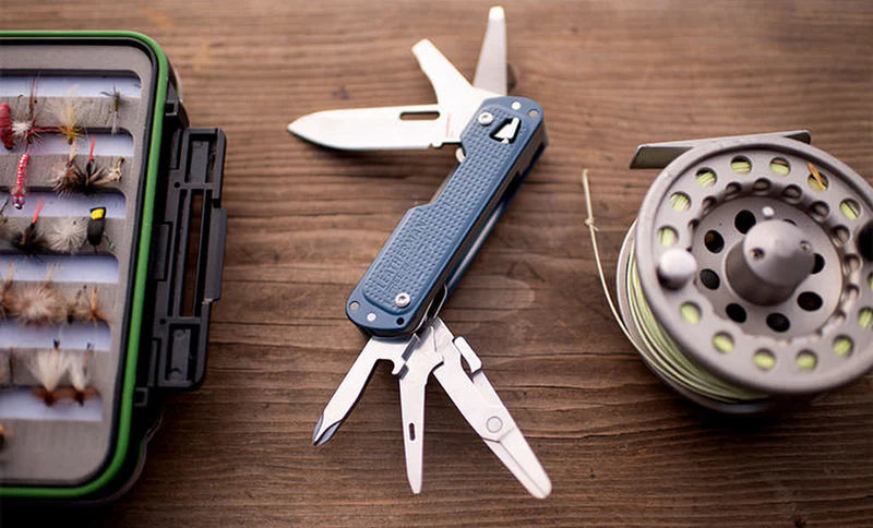 Load image into Gallery viewer, Leatherman FREE T4 Stainless Steel
